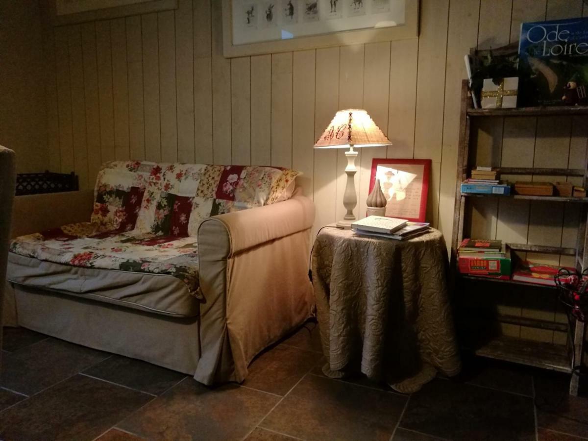 Aux Coeurs De L'Atelier Otel Menars Dış mekan fotoğraf